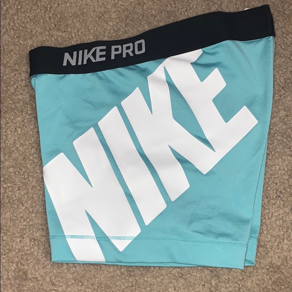 Nike spandex